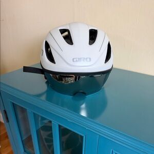Giro Vanquisb Mips helmet